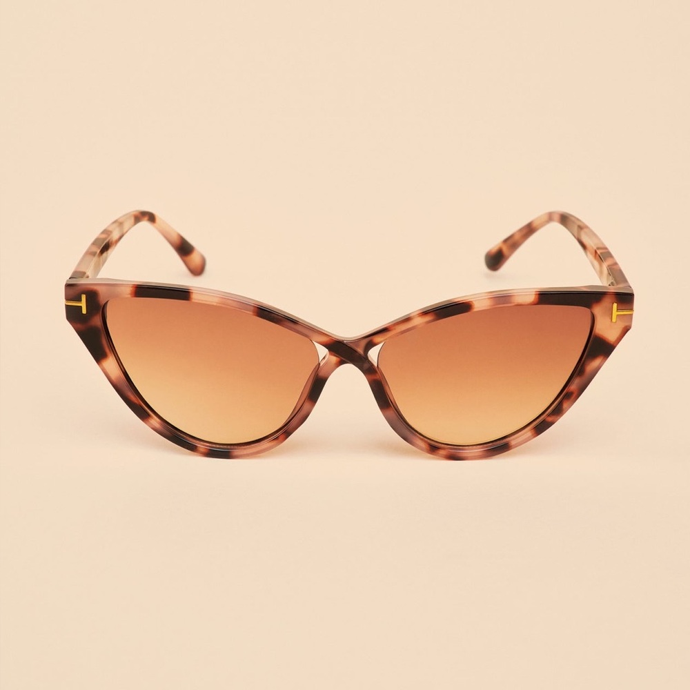 Powder UK Annika tortoiseshell sunglasses in BOLD cheetah print hard case-NWT